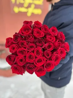 Красная роза Red naomi 31 шт.