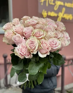 Нежно-розовая роза Pink Mondial 25 шт.
