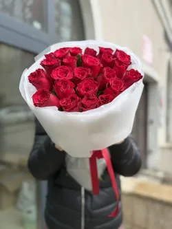 Красная роза Rhodos 25 шт.