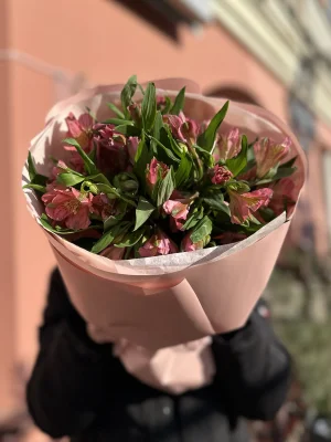 7 шт. Розовая Альстромерия