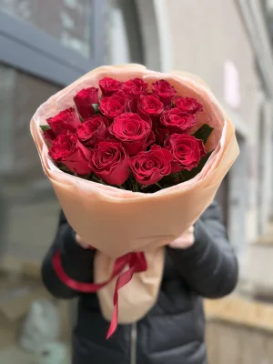 Красная роза Rhodos 15 шт.