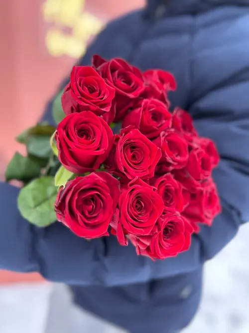 Красная роза Red naomi 15 шт.