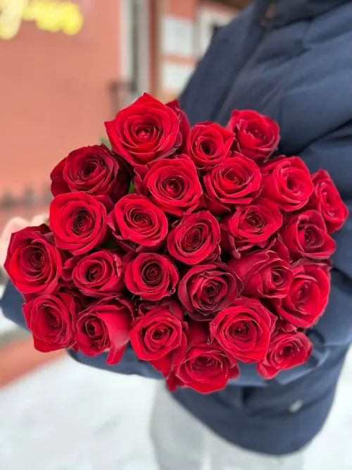 Красная роза Red naomi 25 шт.