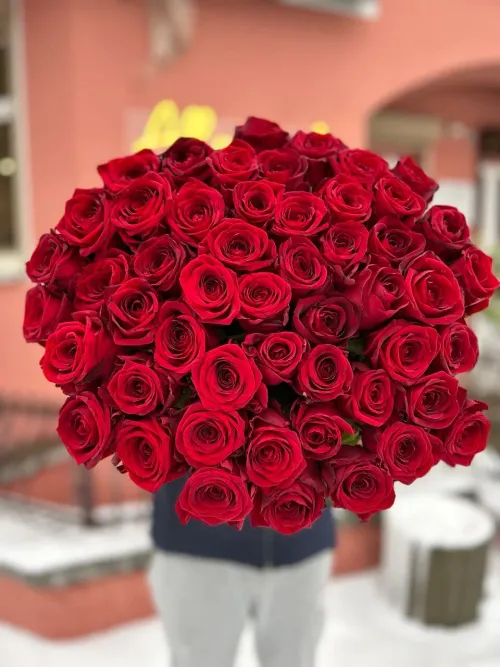 Красная роза Red naomi 51 шт.