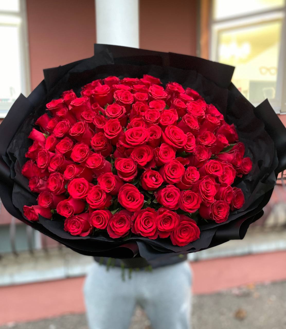 Красная роза Rhodos 101 шт.