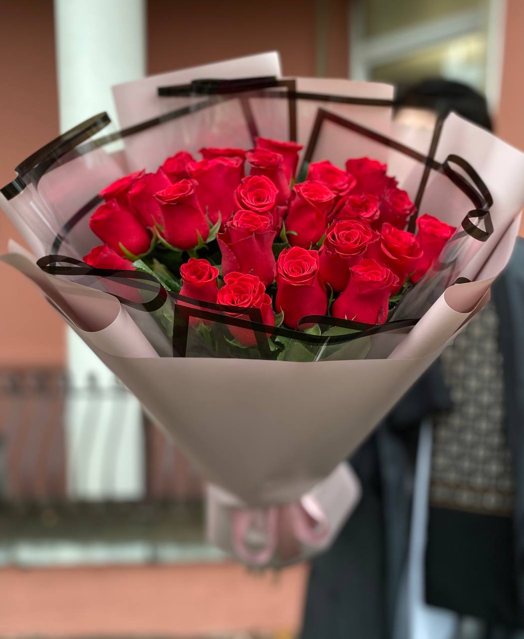 Красная роза Rhodos 25 шт.