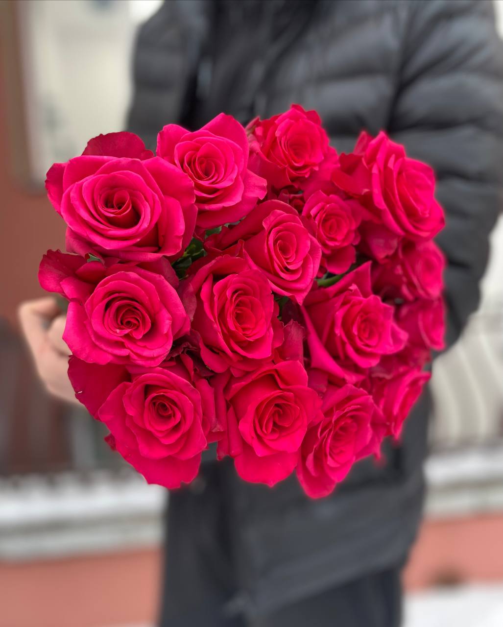 Малиновая роза Hot explorer 15 шт.