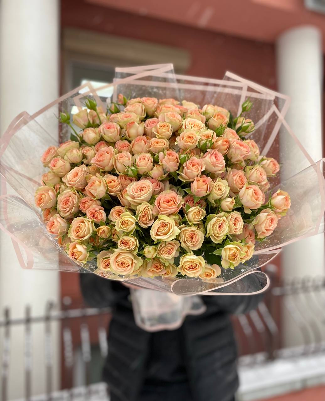 25 веток кустовых роз Азор (Azore)