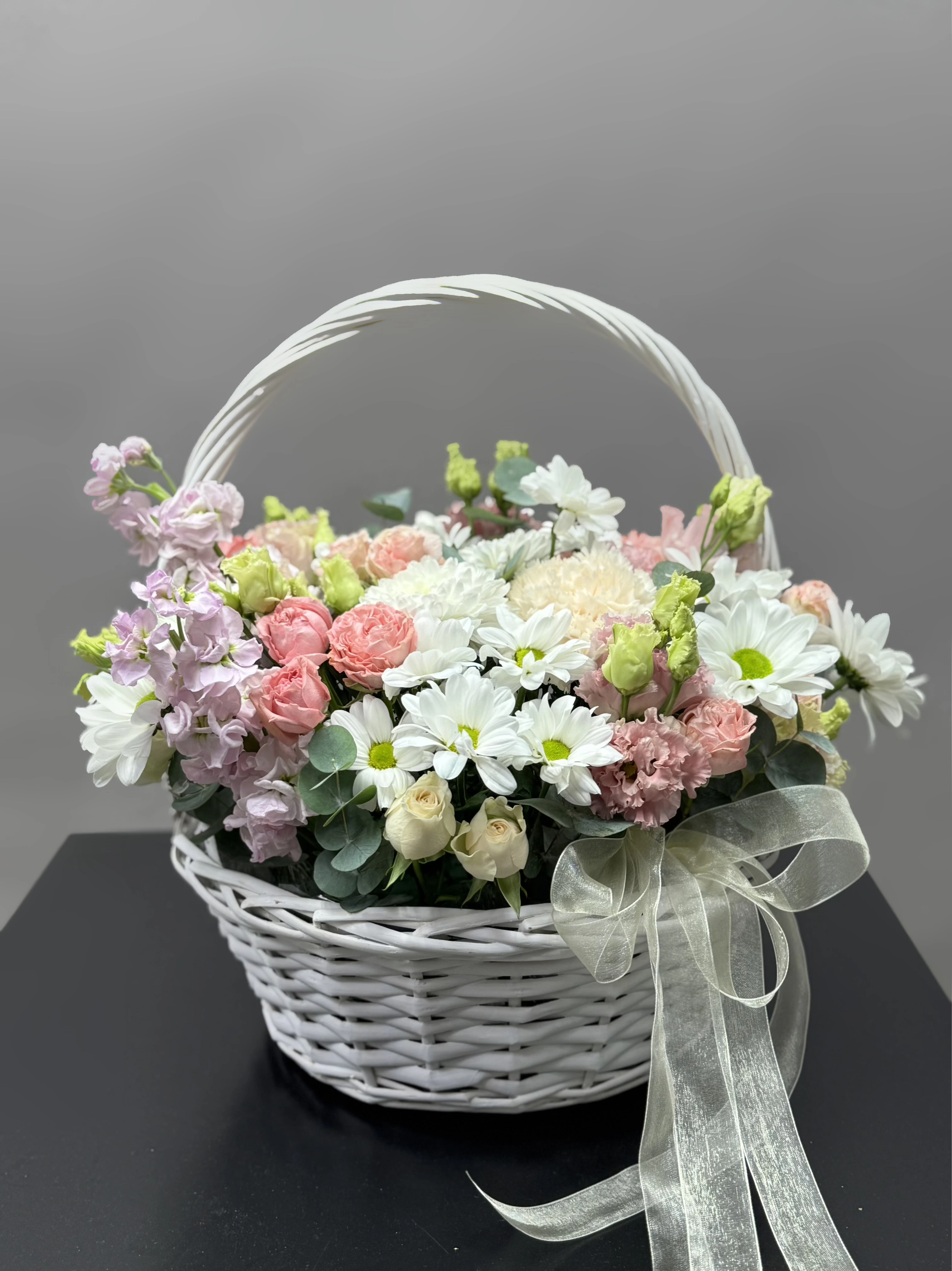 Цветы в корзине №1