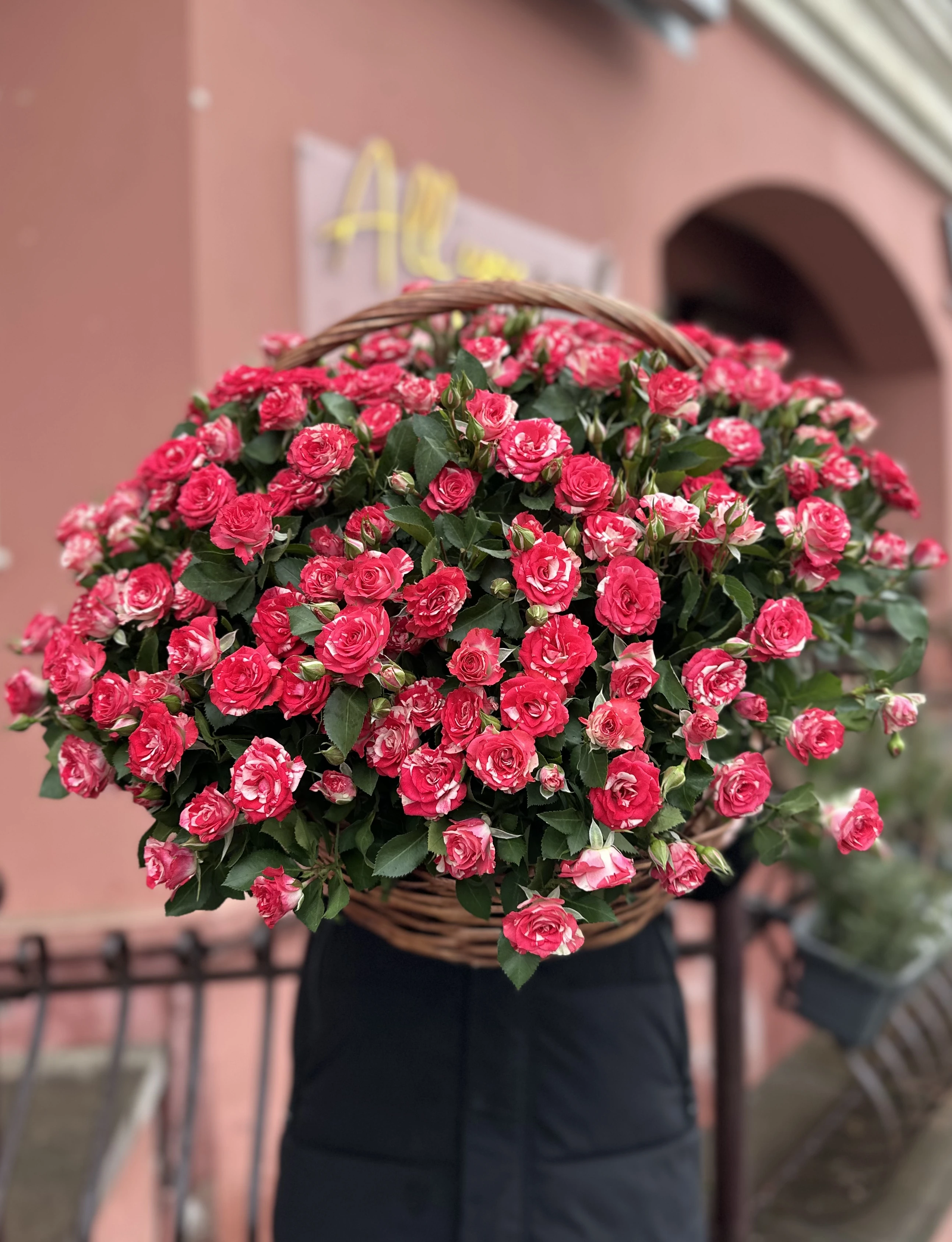 Цветы в корзине №3